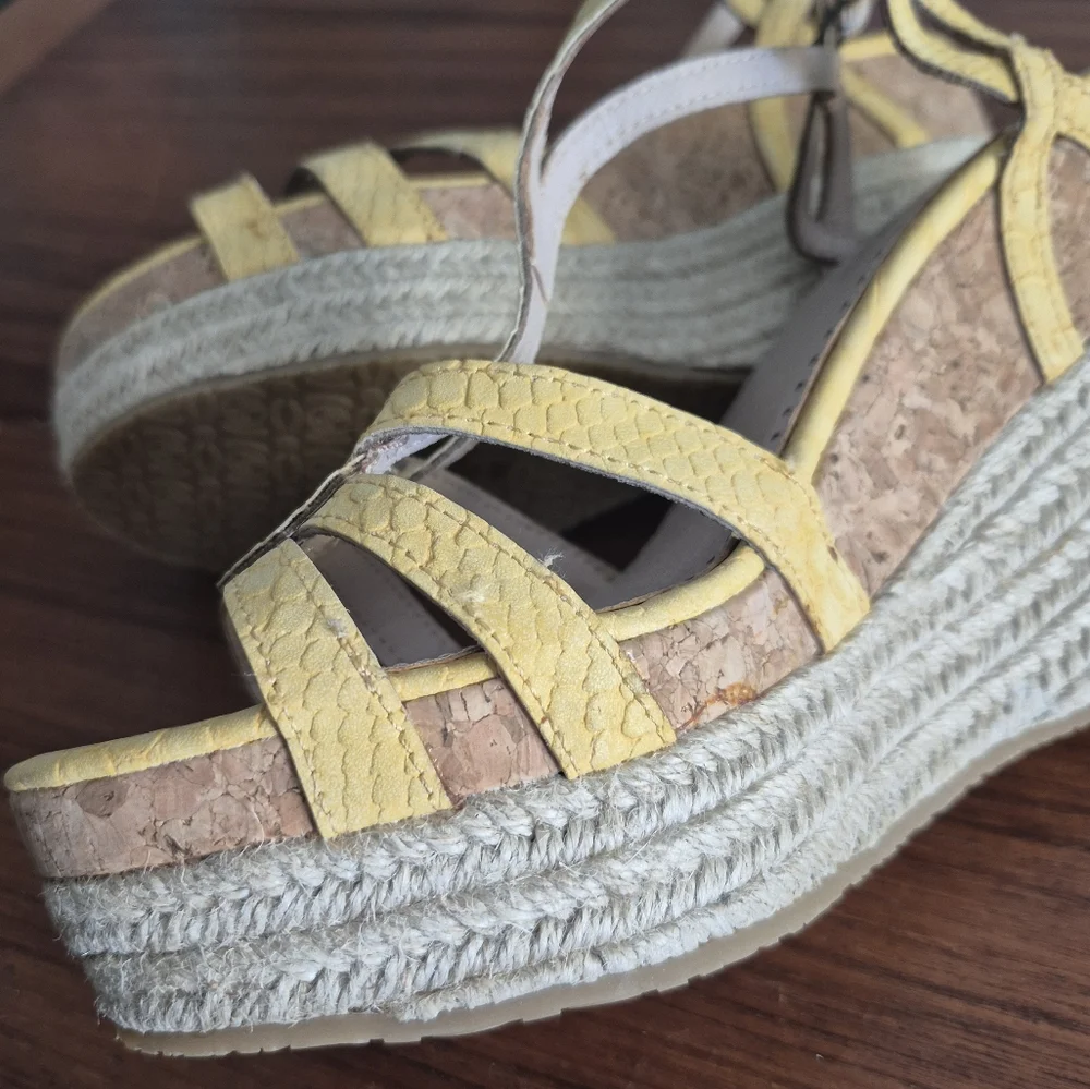 Adrienne Vittadini Yellow Platform Espadrilles 9